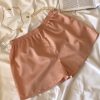 Short Enchante rose devant