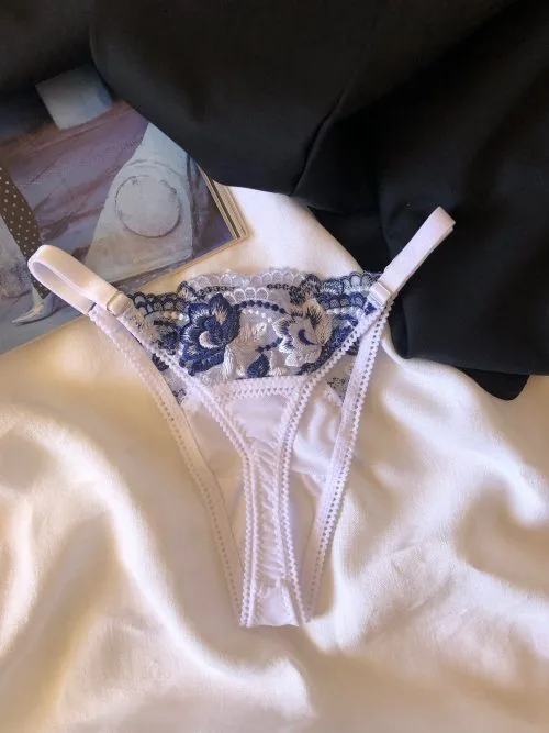 String Eclat du soir derriere